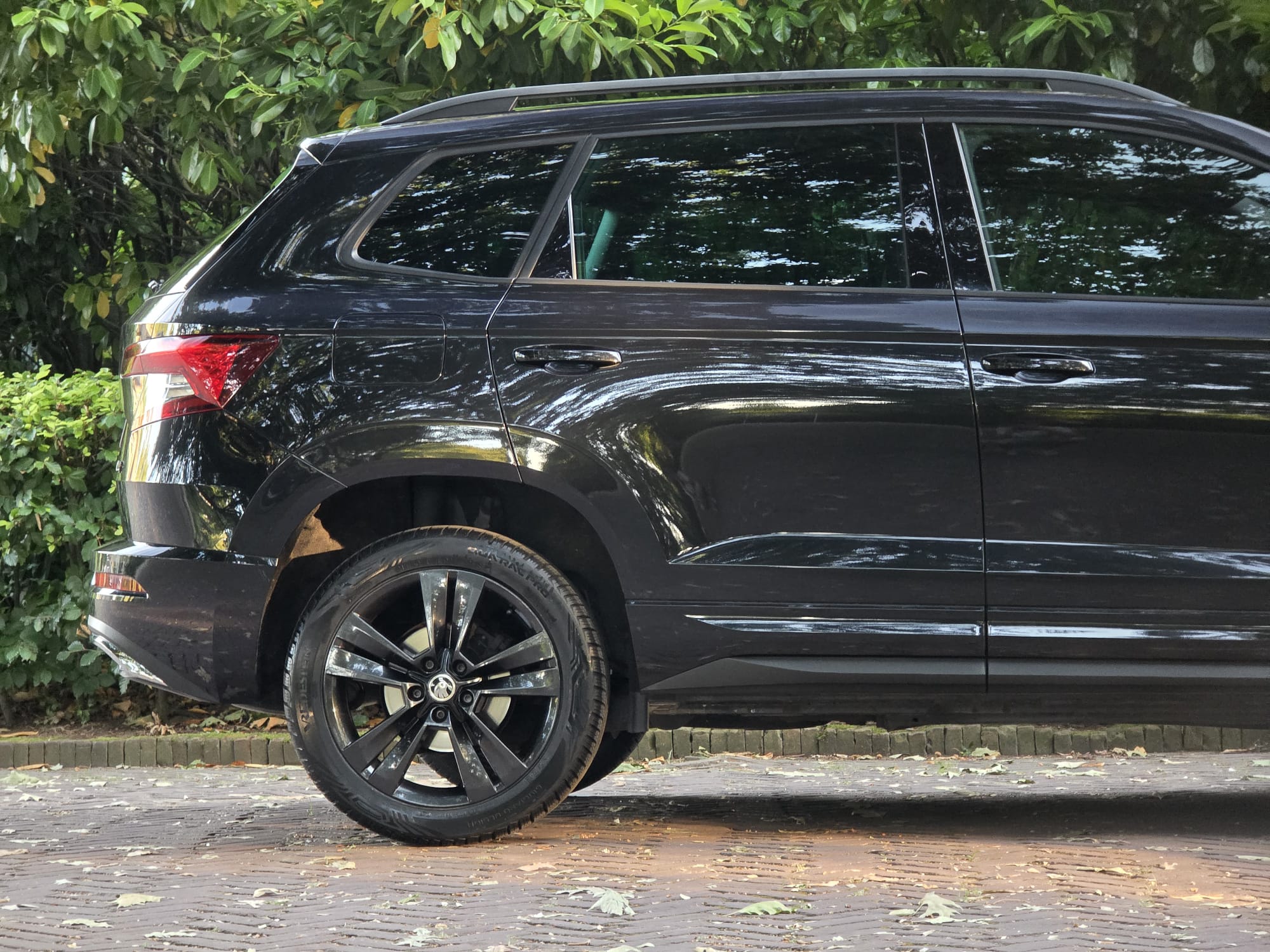 Disveld Automotive Skoda Karoq Sportline Zwart 17