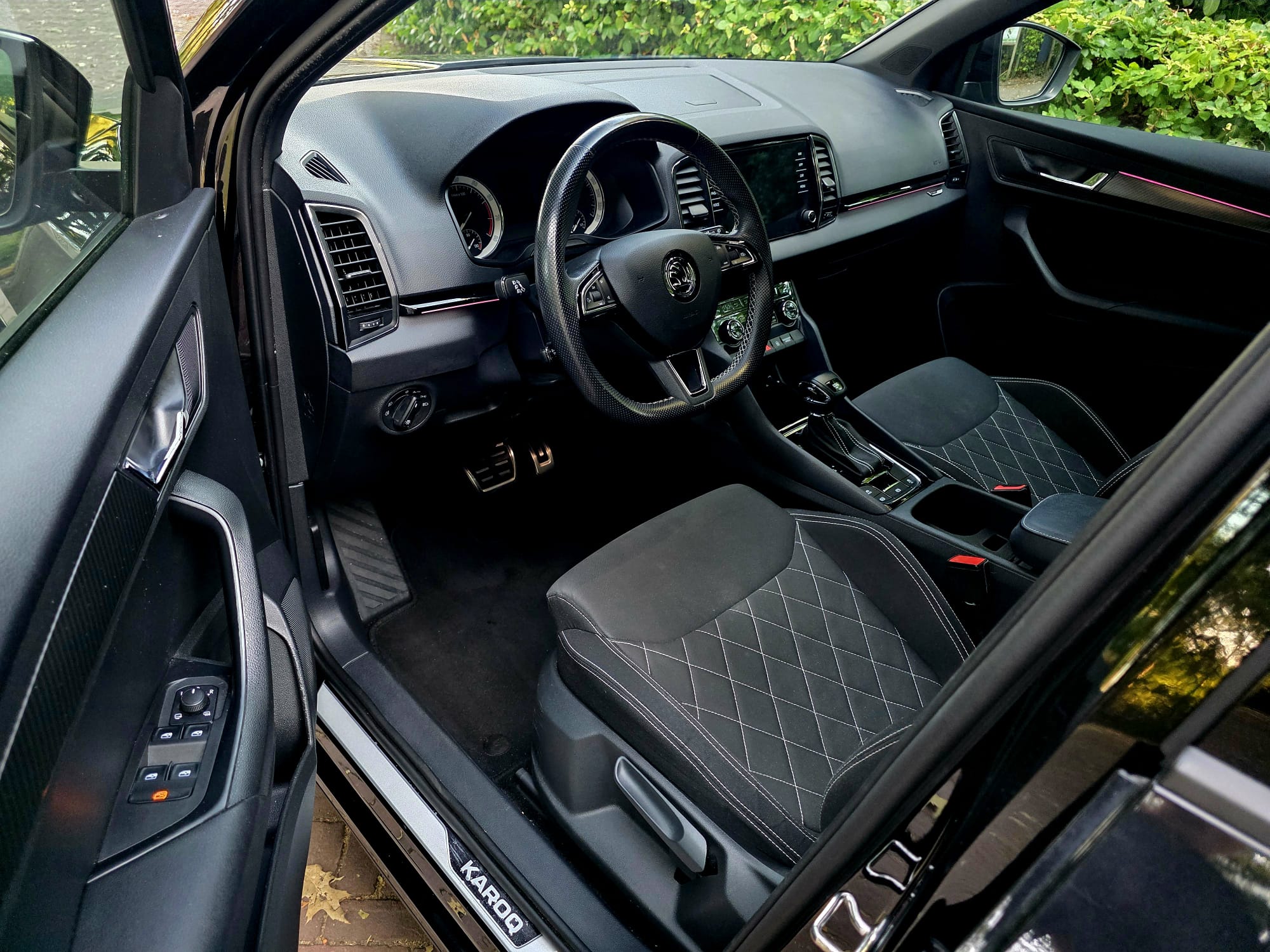 Disveld Automotive Skoda Karoq Sportline Zwart 36