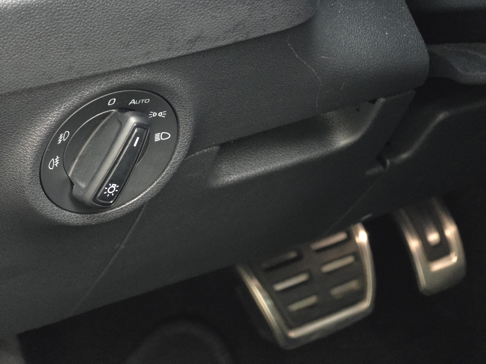 Disveld Automotive Skoda Karoq Sportline Zwart 38