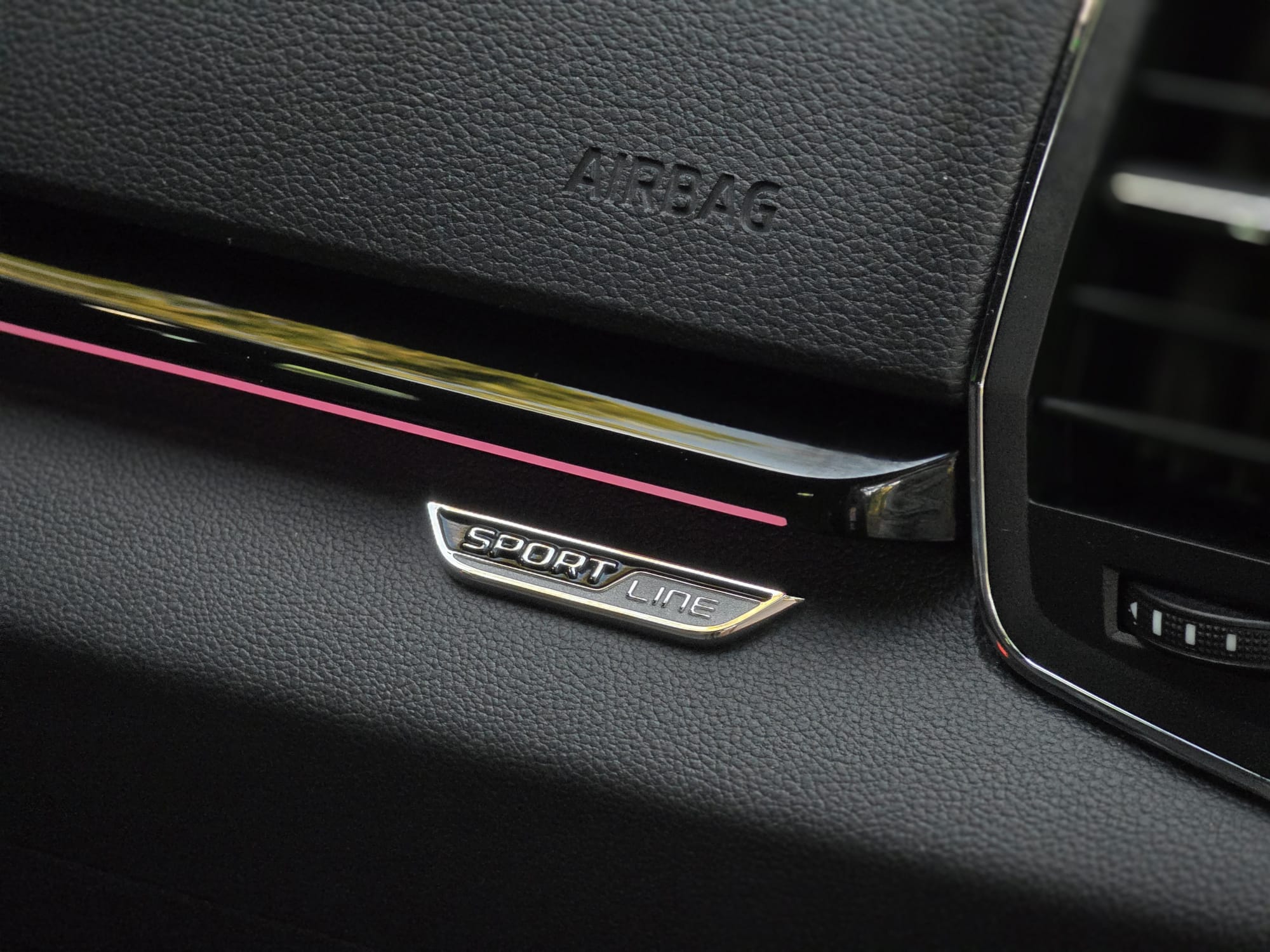 Disveld Automotive Skoda Karoq Sportline Zwart 47